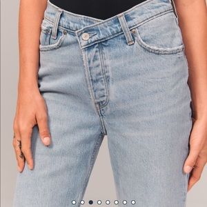Abercrombie & Fitch High Rise Curve Love Dad Jeans